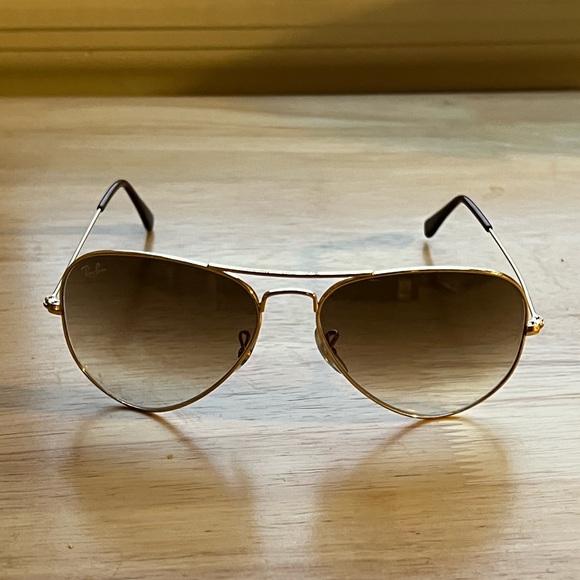 Ray Ban Aviator Gradient Sunglasses - Picture 5 of 10